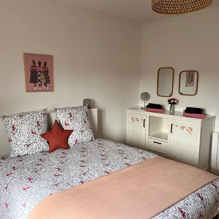 L'echappee Douce - & Port A Pied Apartment